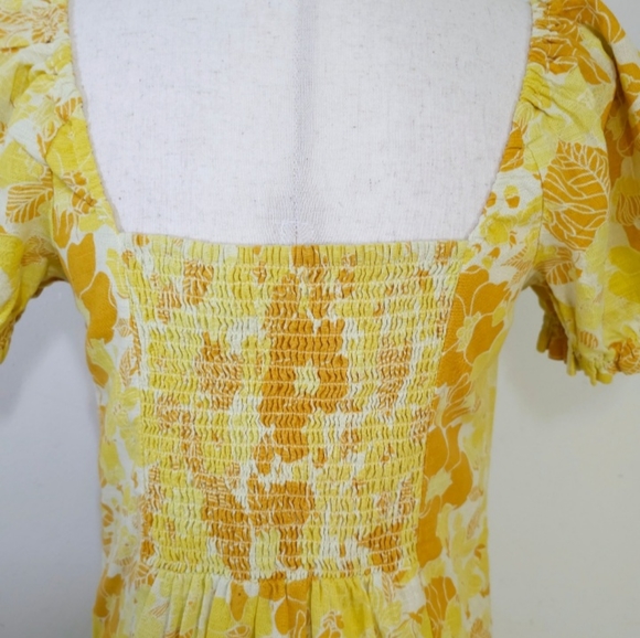 Urban Outfitters Floral Short Sleeve Hook & Eye Mini Dress Size Medium NEW - Picture 8 of 9